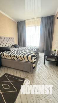 1-к квартира, посуточно, 35м2, 13/18 этаж