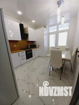 2-к квартира, посуточно, 53м2, 1/18 этаж