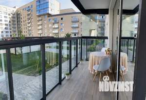 Студия квартира, посуточно, 42м2, 2/7 этаж