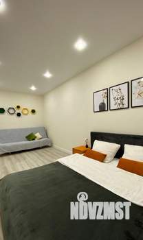 1-к квартира, посуточно, 40м2, 1/18 этаж