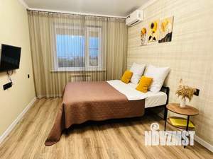 1-к квартира, посуточно, 38м2, 8/18 этаж