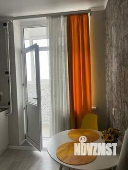 1-к квартира, посуточно, 37м2, 11/18 этаж