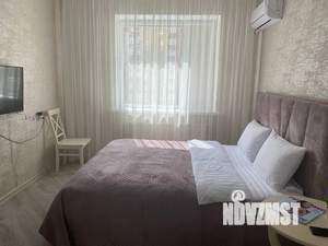 1-к квартира, посуточно, 40м2, 8/18 этаж