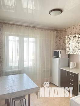 1-к квартира, посуточно, 30м2, 6/8 этаж