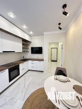 1-к квартира, посуточно, 40м2, 3/16 этаж