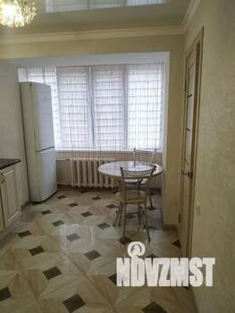 1-к квартира, посуточно, 38м2, 1/10 этаж