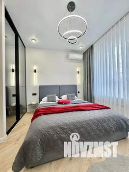 1-к квартира, посуточно, 32м2, 9/16 этаж