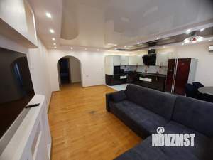 4-к квартира, на длительный срок, 111м2, 2/8 этаж