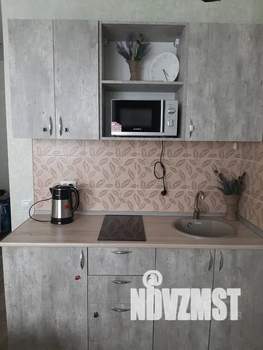 Студия квартира, посуточно, 25м2, 8/19 этаж