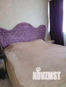 Студия квартира, посуточно, 35м2, 1/5 этаж