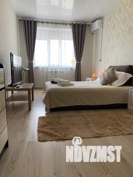 1-к квартира, посуточно, 40м2, 8/16 этаж