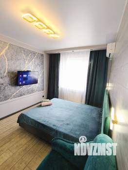 1-к квартира, посуточно, 39м2, 18/18 этаж