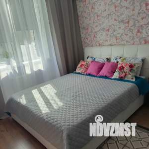 1-к квартира, посуточно, 37м2, 4/7 этаж