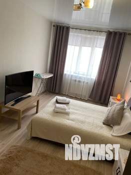 1-к квартира, посуточно, 40м2, 8/16 этаж