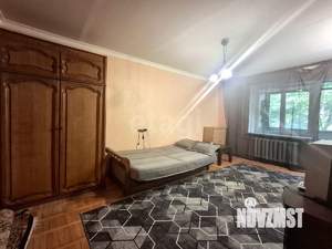 Студия квартира, на длительный срок, 33м2, 1/4 этаж
