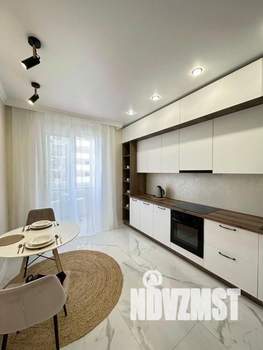 1-к квартира, посуточно, 41м2, 1/1 этаж