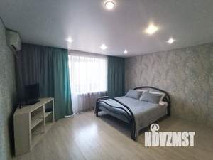 1-к квартира, посуточно, 40м2, 2/10 этаж