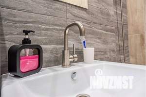 1-к квартира, посуточно, 38м2, 23/25 этаж