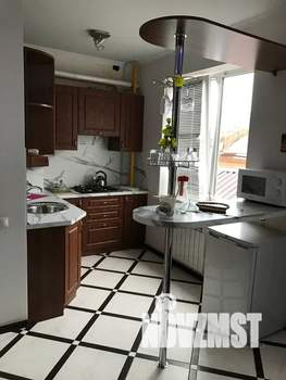 2-к квартира, посуточно, 60м2, 2/4 этаж