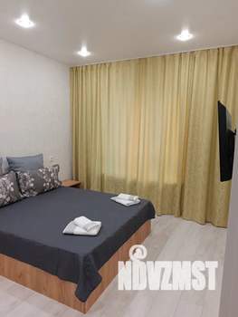 1-к квартира, посуточно, 36м2, 1/18 этаж