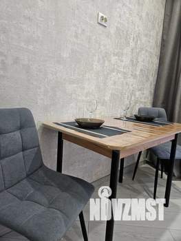 1-к квартира, посуточно, 36м2, 1/18 этаж