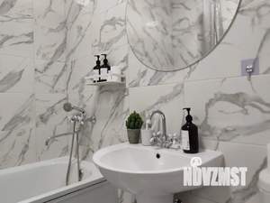 1-к квартира, посуточно, 38м2, 2/10 этаж