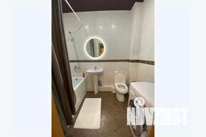 1-к квартира, посуточно, 42м2, 1/18 этаж