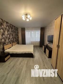 1-к квартира, посуточно, 52м2, 1/10 этаж