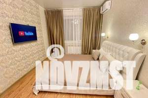 1-к квартира, посуточно, 42м2, 1/18 этаж