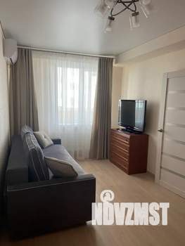 1-к квартира, посуточно, 40м2, 4/10 этаж