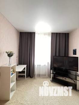 1-к квартира, посуточно, 35м2, 6/17 этаж