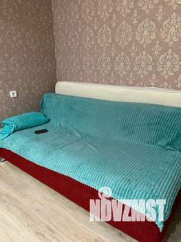 1-к квартира, посуточно, 35м2, 8/18 этаж