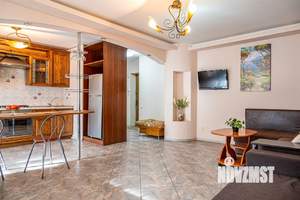 2-к квартира, посуточно, 50м2, 1/1 этаж
