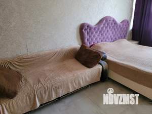 Студия квартира, посуточно, 35м2, 1/5 этаж