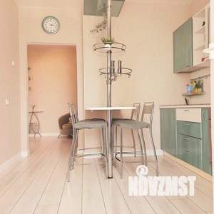 1-к квартира, посуточно, 44м2, 1/1 этаж