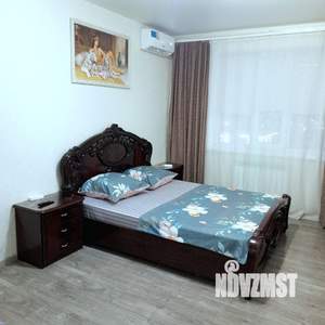 1-к квартира, посуточно, 42м2, 5/17 этаж