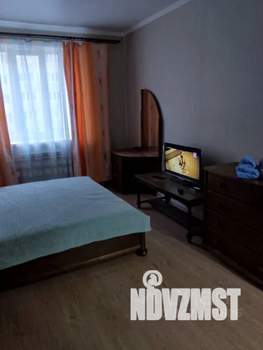 1-к квартира, посуточно, 40м2, 11/16 этаж