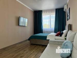 1-к квартира, посуточно, 37м2, 1/1 этаж