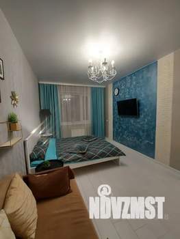 1-к квартира, посуточно, 40м2, 15/18 этаж