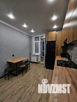 1-к квартира, посуточно, 38м2, 13/24 этаж