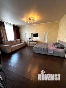 Студия квартира, посуточно, 40м2, 4/10 этаж