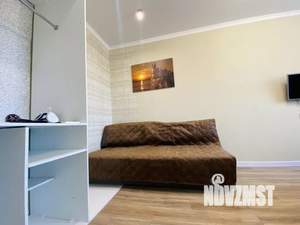 1-к квартира, посуточно, 38м2, 8/18 этаж