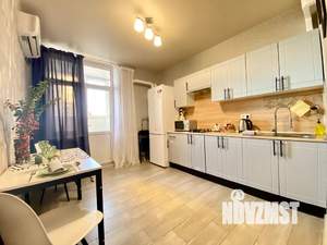 1-к квартира, посуточно, 40м2, 6/18 этаж