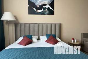 1-к квартира, посуточно, 37м2, 4/19 этаж