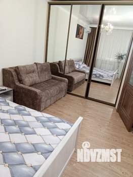 1-к квартира, посуточно, 39м2, 12/18 этаж