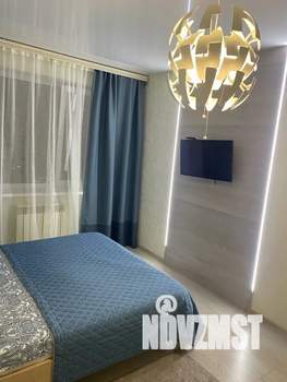 1-к квартира, посуточно, 39м2, 8/18 этаж