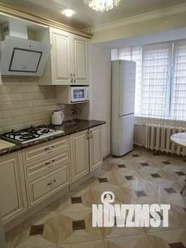 1-к квартира, посуточно, 38м2, 1/10 этаж