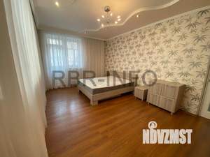 3-к квартира, на длительный срок, 110м2, 3/6 этаж