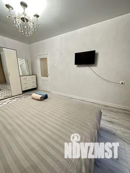 1-к квартира, посуточно, 42м2, 2/17 этаж