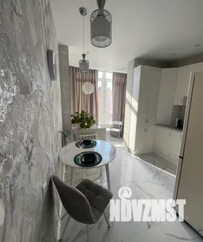 1-к квартира, посуточно, 38м2, 17/18 этаж